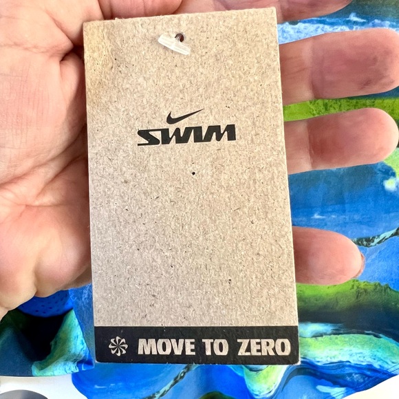 Nike NWT One Piece Long Sleeve Rash Guard Sport Swimsuit Size Medium - Picture 8 of 16